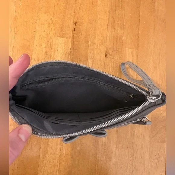 Gray Wristlet Clutch with bow detail - Picture 4 of 8